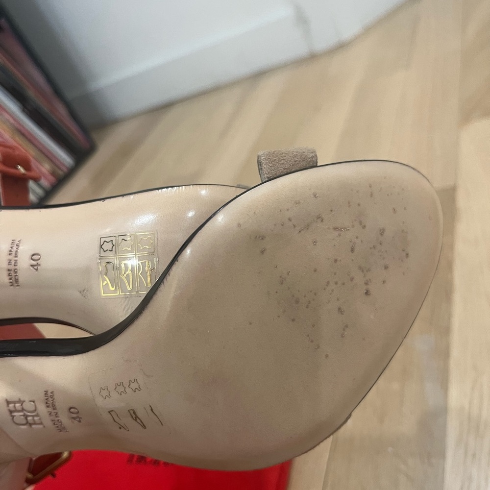 Carolina Herrera Heels - Picture 10 of 10